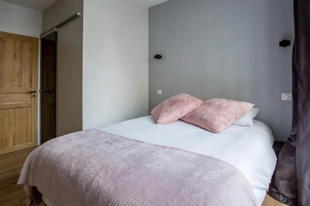 Spacious And Charming 2 Bedroom Flat A Madeleine Apartment Paris
